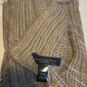 Banana Republic Beige Cashmere scarf